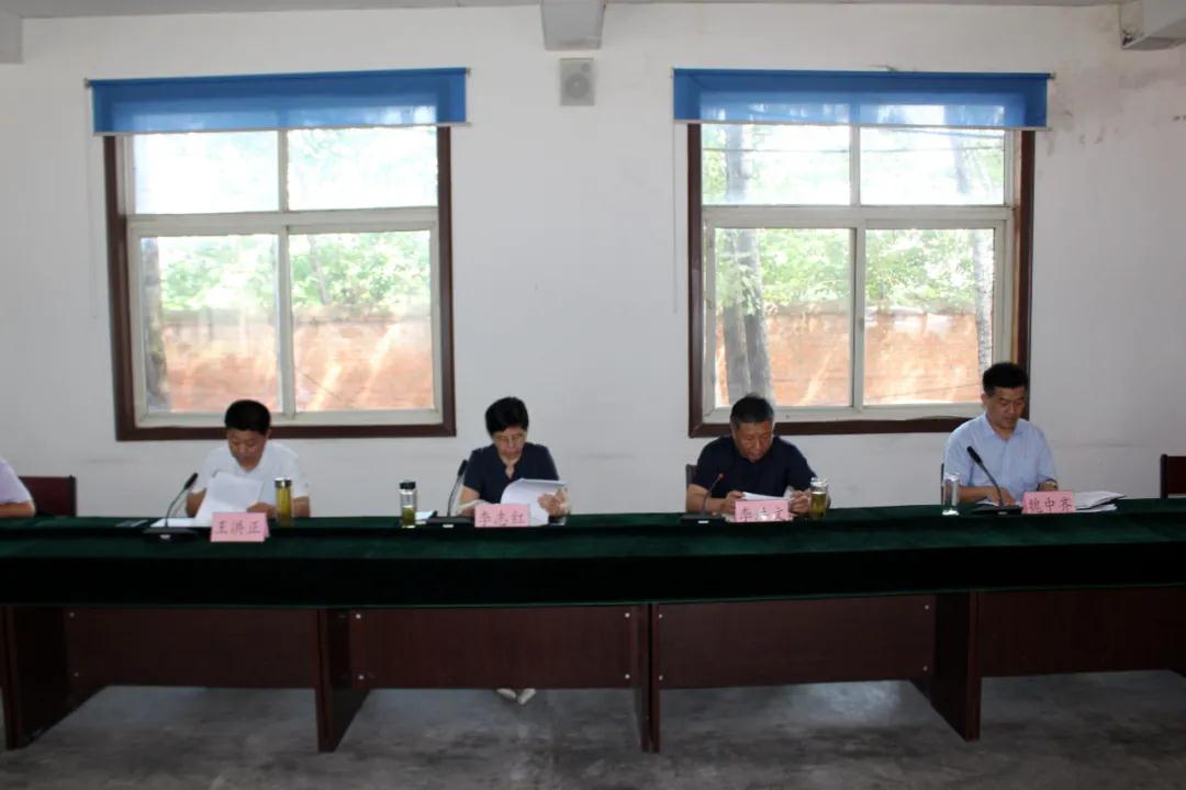 汶上县委书记带队亲临指导工作，召开矿山综合整治及加工企业压减整合工作推进会议