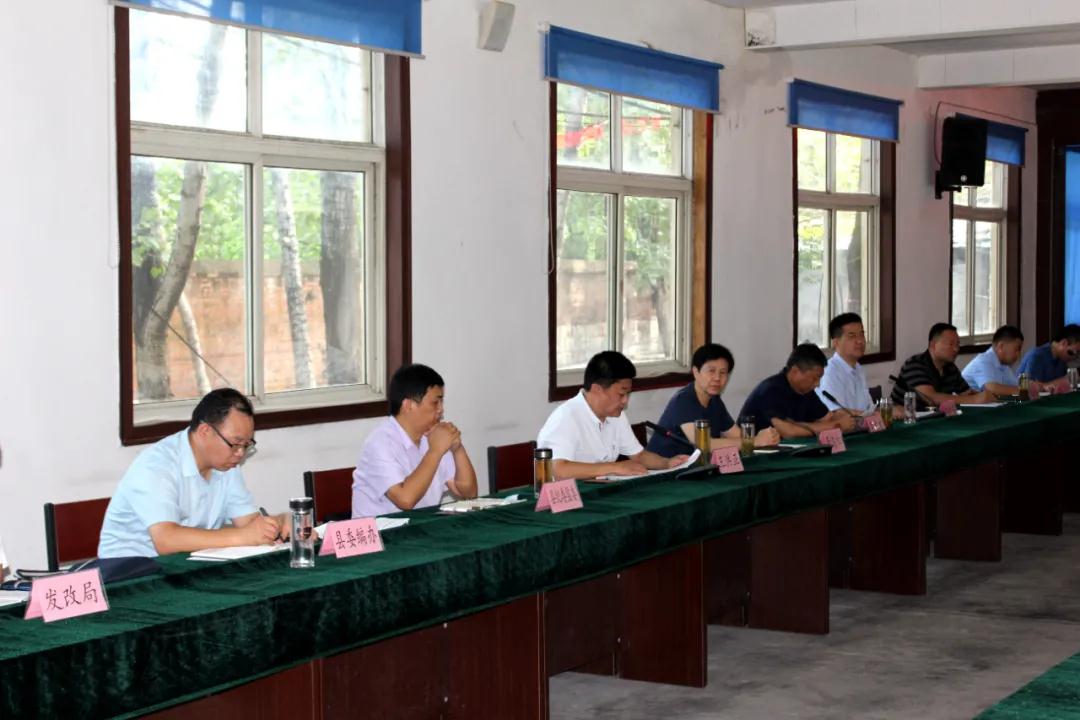 汶上县委书记带队亲临指导工作，召开矿山综合整治及加工企业压减整合工作推进会议