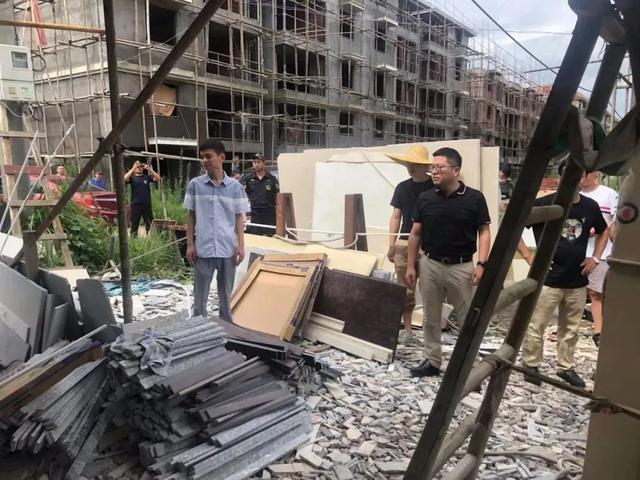 浙江嘉兴褚石村开展农村环境整治工作，对村内石材加工厂进行全面整治