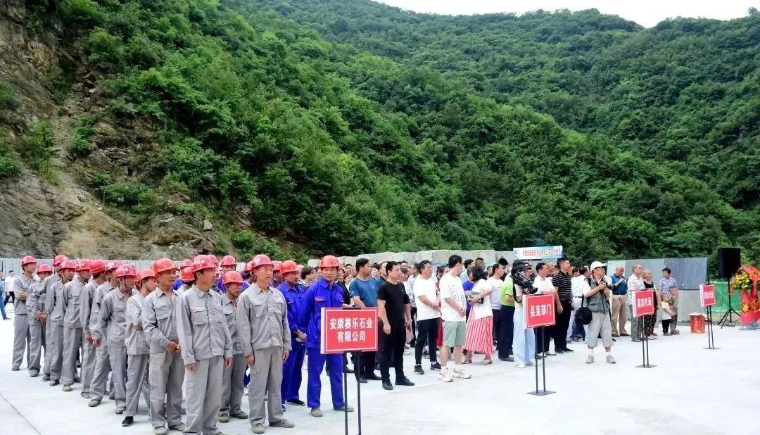 白河县总投资8000万元的石材精深加工生产线竣工投产