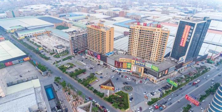 华辉股份王清安、万里石股份胡精沛荣获“第十七届福建省优秀企业家”荣誉称号