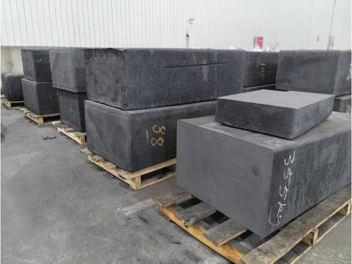 2026年值得关注的9个特种石墨项目，个个都瞄准“卡脖子”领域！